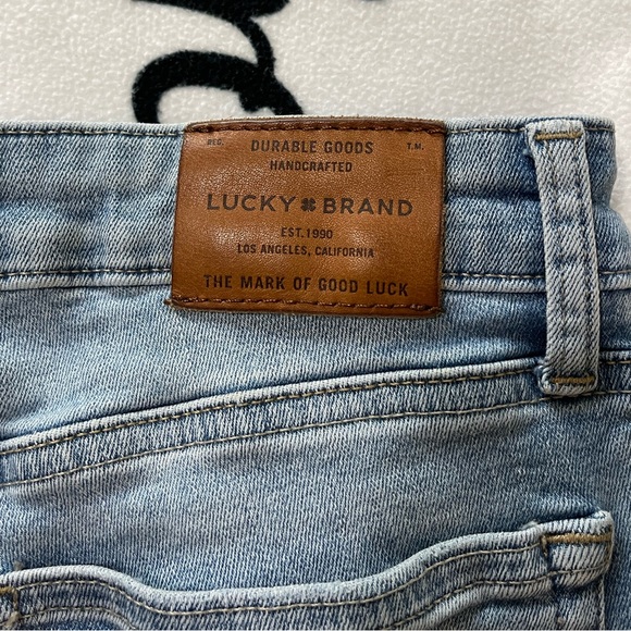 Lucky brand light wash jeans - Picture 6 of 7